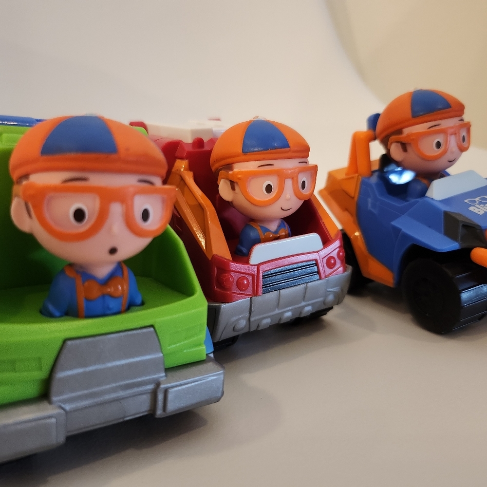 Blippi set of 3 vehicles
